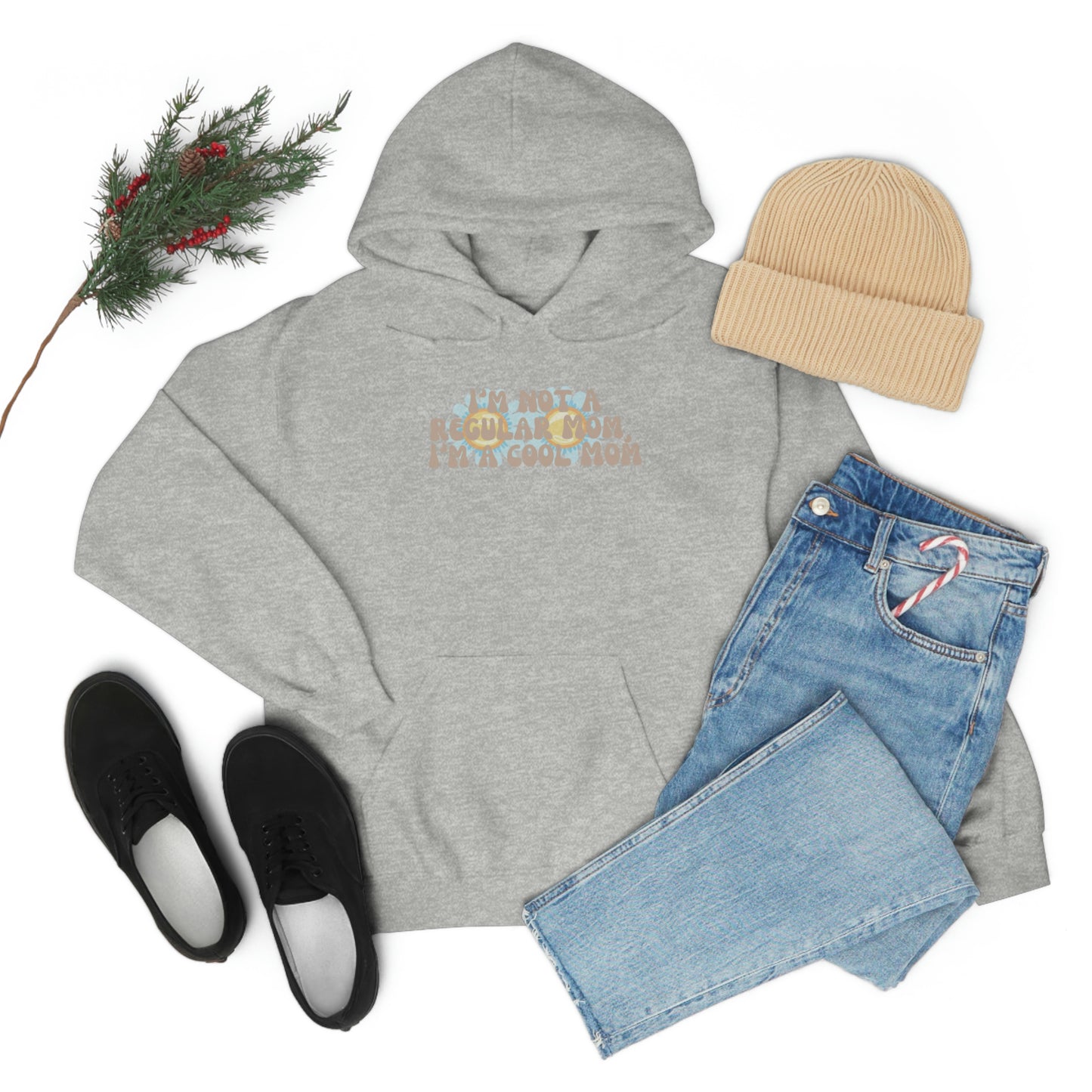 Im not a regular Mom, Im a cool Mom Unisex Heavy Blend Hooded Sweatshirt