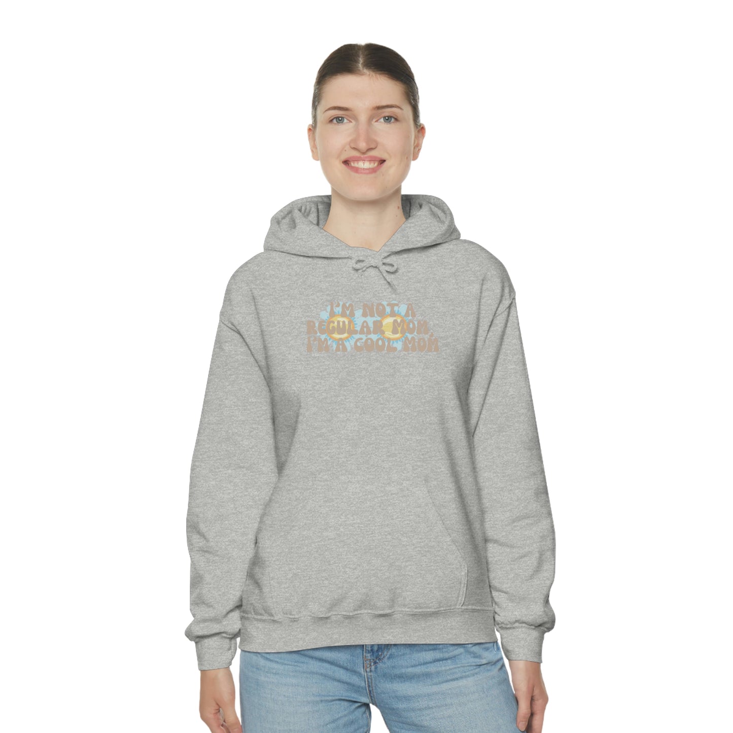 Im not a regular Mom, Im a cool Mom Unisex Heavy Blend Hooded Sweatshirt
