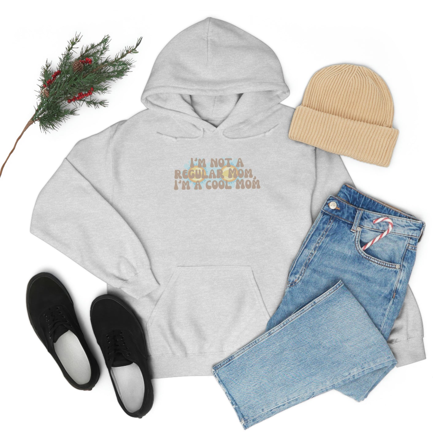 Im not a regular Mom, Im a cool Mom Unisex Heavy Blend Hooded Sweatshirt