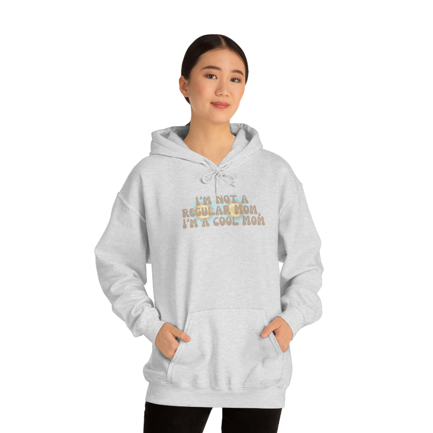 Im not a regular Mom, Im a cool Mom Unisex Heavy Blend Hooded Sweatshirt