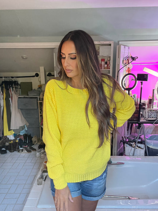 HI-LOW LONG SLEEVE ROUND NECK WAFFLE SWEATER