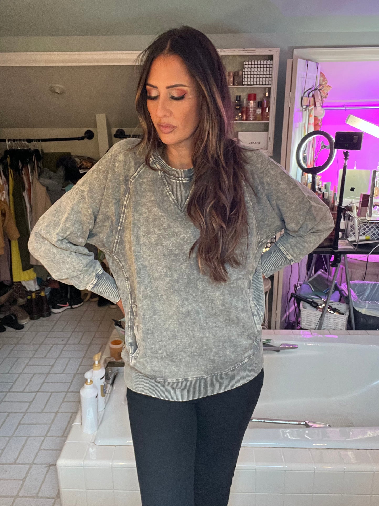 ACID WASHED FRENCH TERRY PULLOVER WITH POCKETS